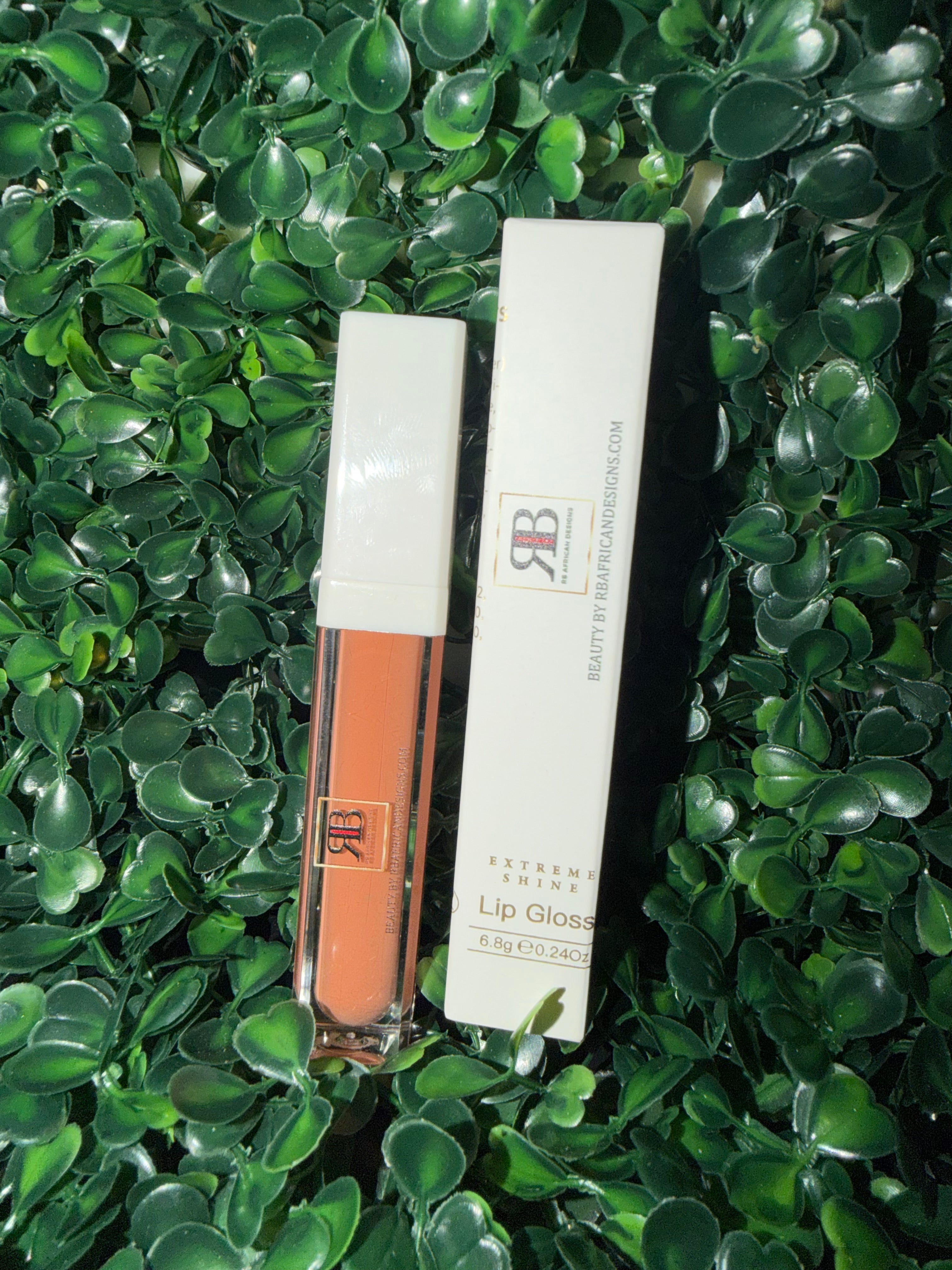 Color lipgloss