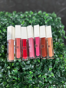 Long lasting matte lipstick