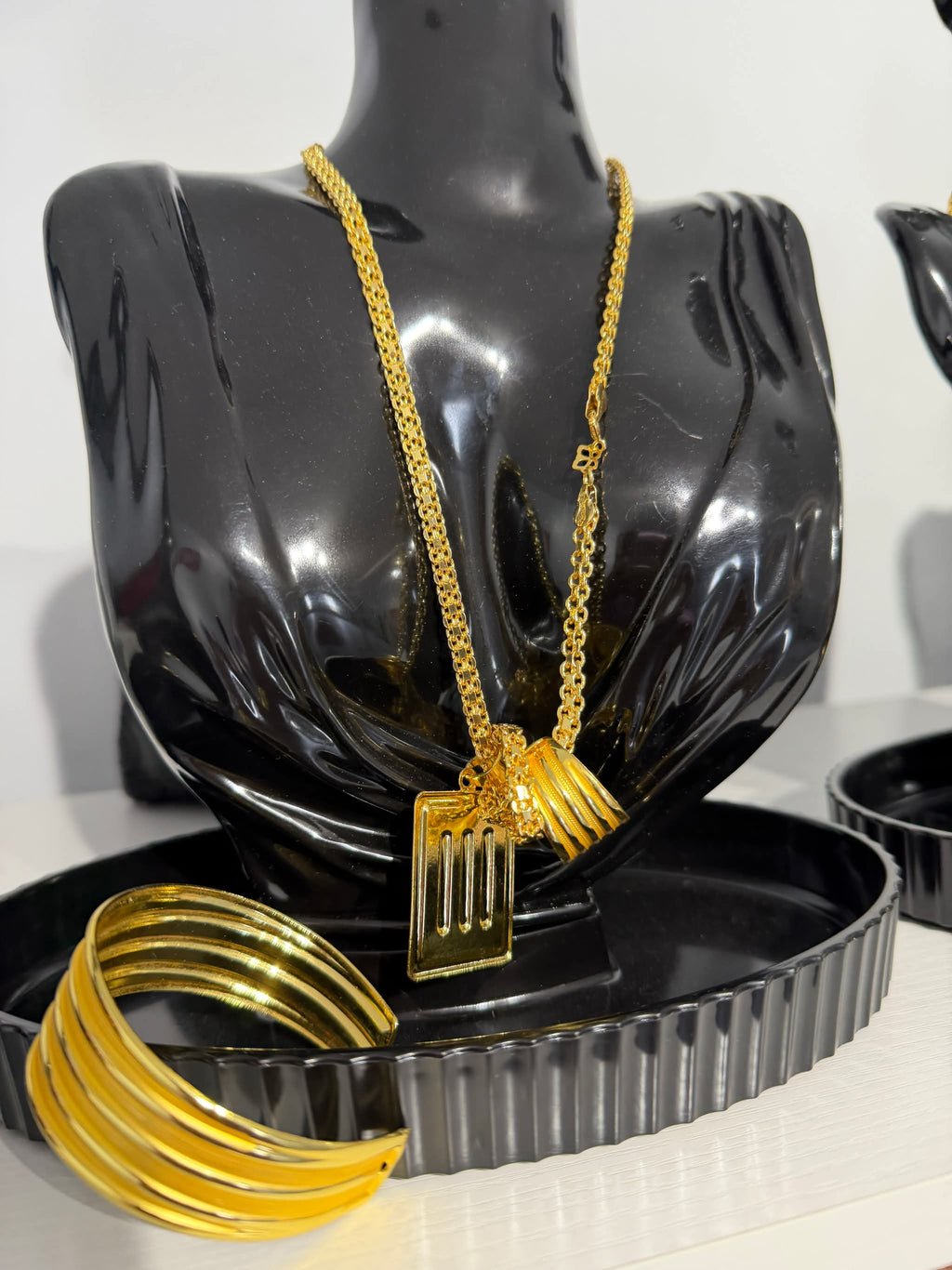 Liberian guarantee gold