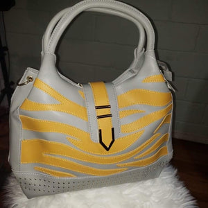 Fashionable Zebra Print Handbag