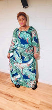 Load image into Gallery viewer, Flowy Maxi Dress